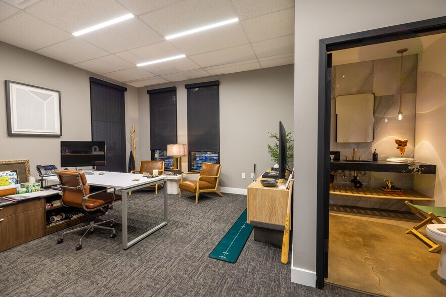 More Photos Of 15586 E 17th Ave, Aurora Industrial For Sale