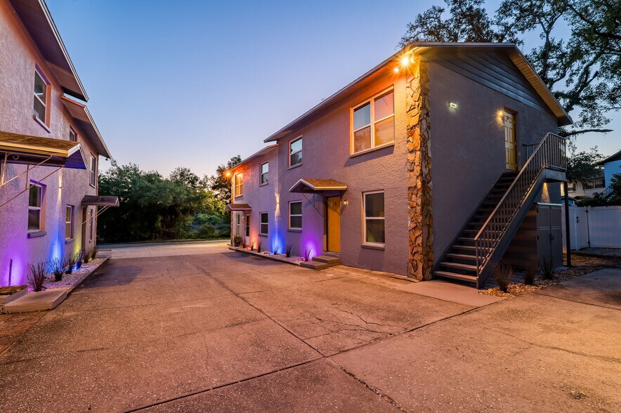 More Photos Of 7919 Lakeshore Dr, Tampa Multifamily For Sale