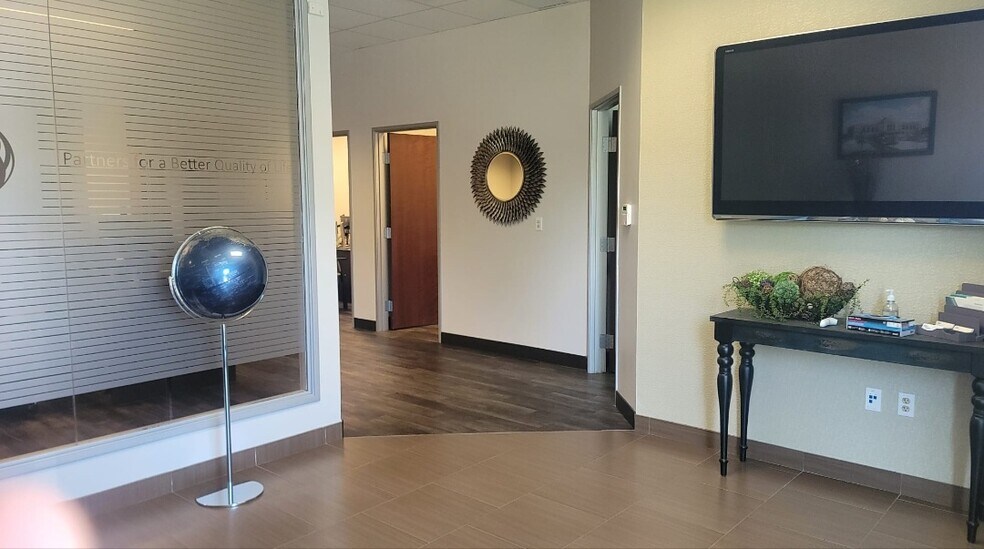 More Photos Of 5208 Tennyson Pky, Plano Office Residential For Lease