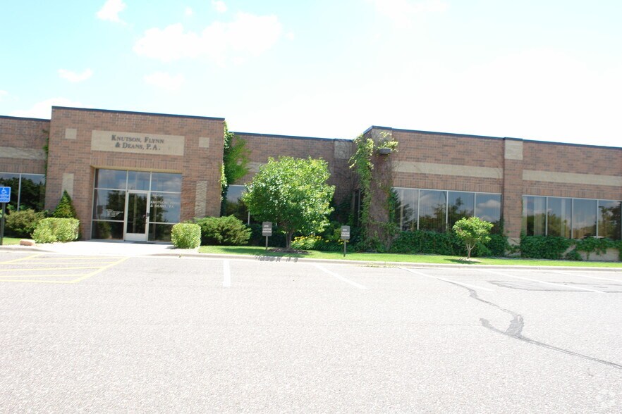 More Photos Of 1155 Centre Pointe Dr, Mendota Heights Office For Lease