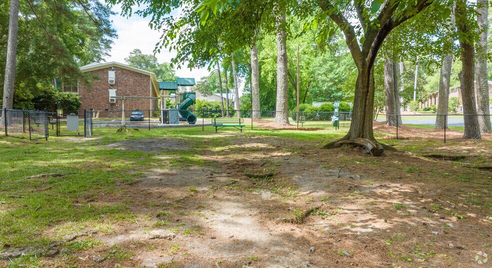 More Photos Of 2109 Elvira St, Fayetteville Apartments For Sale