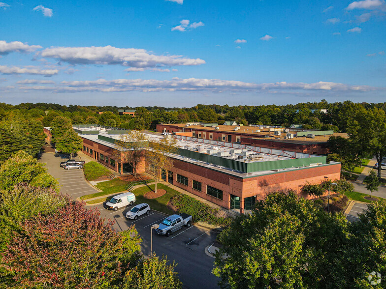 Primary Photo Of 5500 Cox Rd, Glen Allen Light Manufacturing For Lease