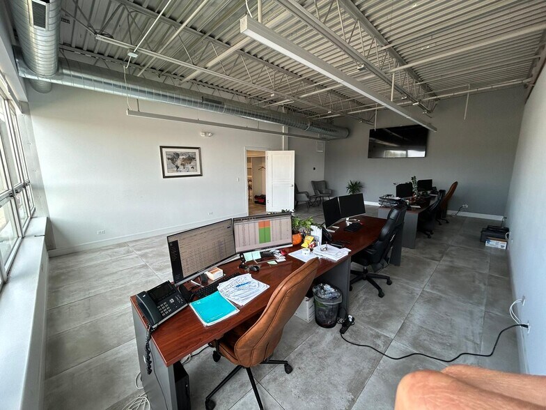 More Photos Of 255 E 167th St, Harvey Distribution For Lease