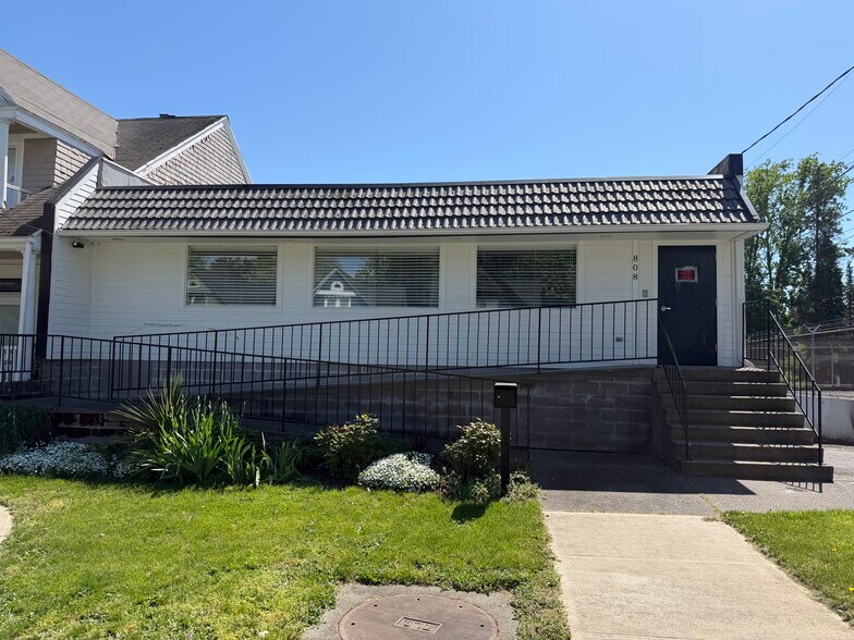 Primary Photo Of 808 N 2nd St, Tacoma Office For Sale