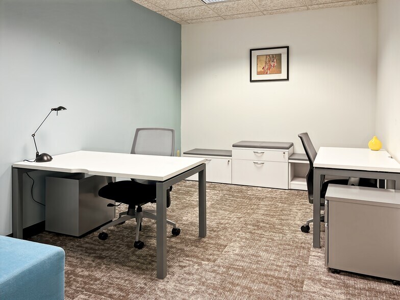 More Photos Of 2000-2100 SouthBridge Pky, Birmingham Coworking Space