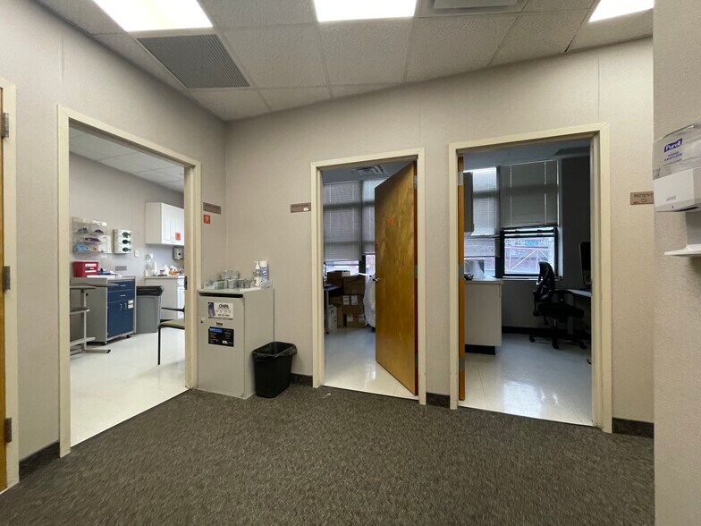 More Photos Of 101 Broadway, Brooklyn Office For Lease