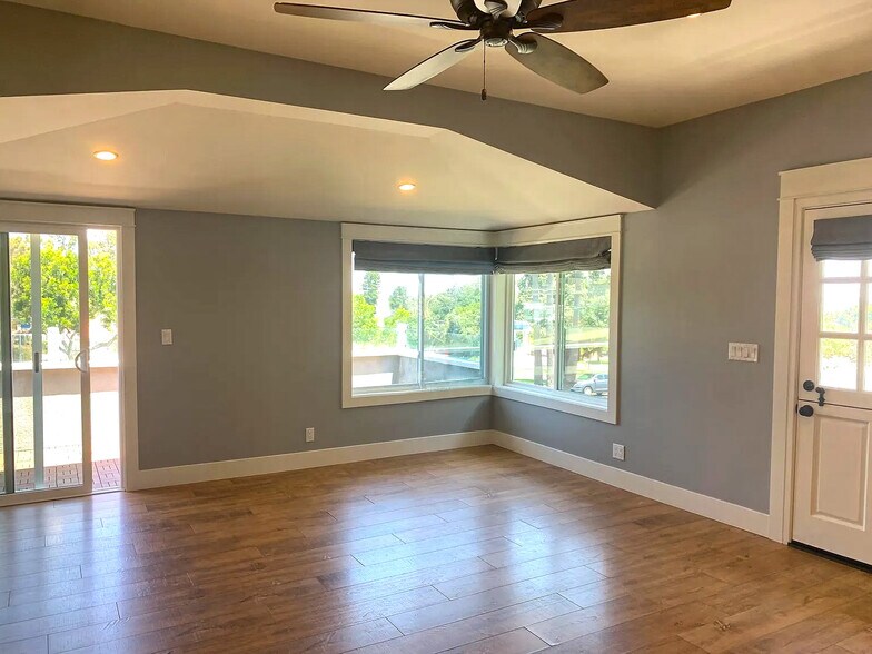 More Photos Of 1534 Manhattan Beach Blvd, Manhattan Beach Apartments For Sale