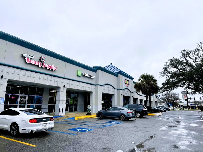 More Photos Of 5810 Main St, Zachary Unknown For Lease