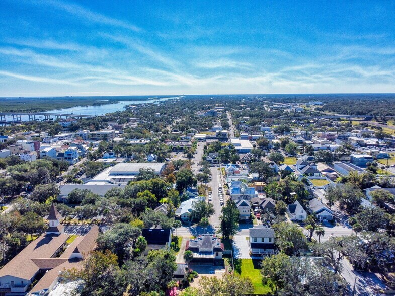 More Photos Of 215 Washington st, New Smyrna Beach Office Residential For Sale