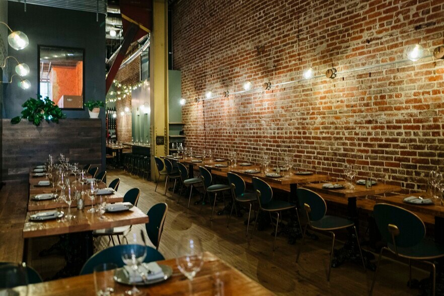 More Photos Of 5715-5717 N Figueroa St, Los Angeles Storefront For Lease