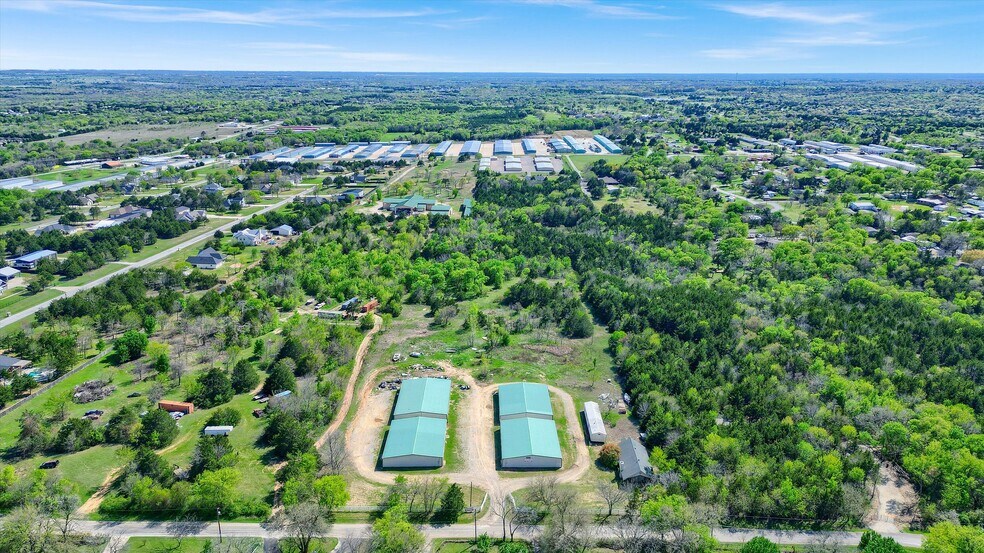 More Photos Of 470 Lazy Acres Cir, Pottsboro Self Storage For Sale