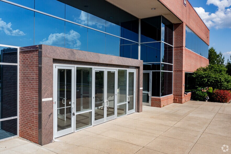 More Photos Of 1101 Pacific Ave, Erlanger Office For Lease