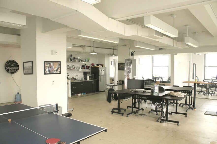 More Photos Of 16 Court St, Brooklyn Office For Lease