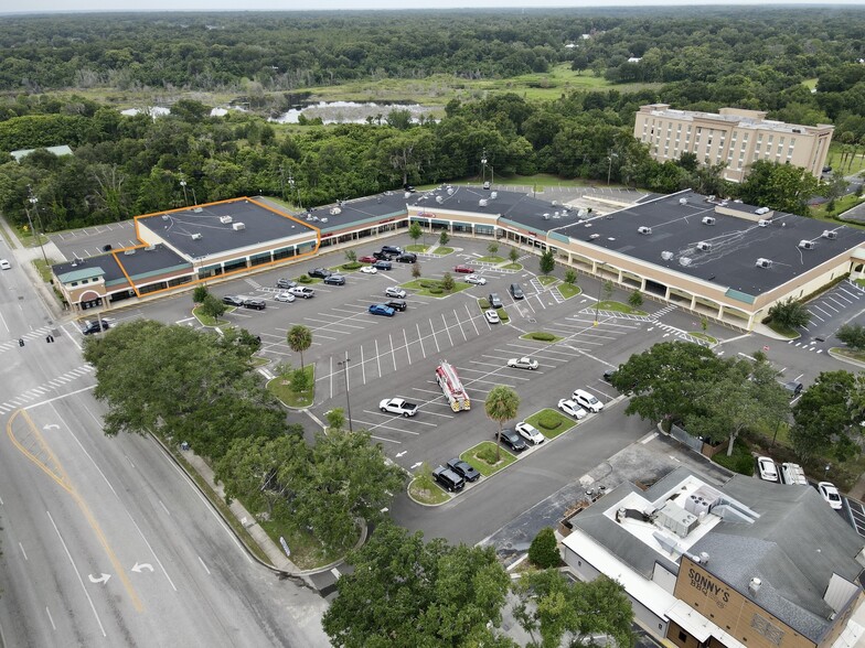 Primary Photo Of 1588 N Woodland Blvd, Deland Unknown For Lease