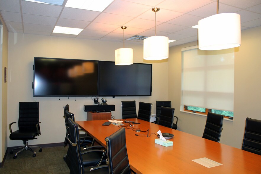 More Photos Of 150 Scharberry Ln, Mars Office For Lease