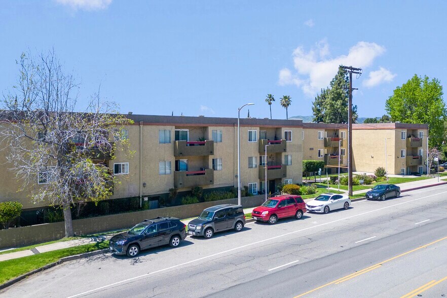 More Photos Of 13266 Foothill Blvd, Sylmar Apartments For Sale