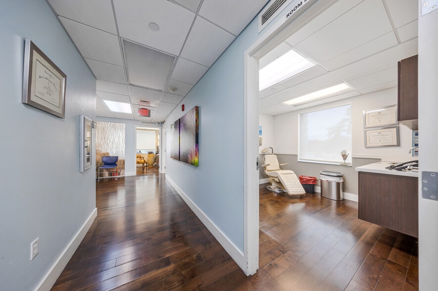 More Photos Of 1693 SW 27th Ave, Miami Office For Sale