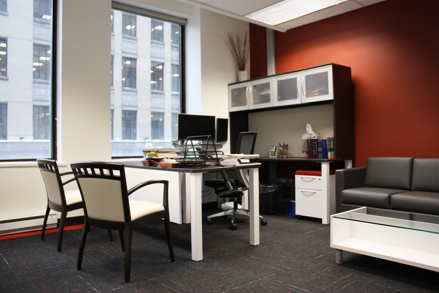 More Photos Of 350 Bay St, Toronto Office For Lease