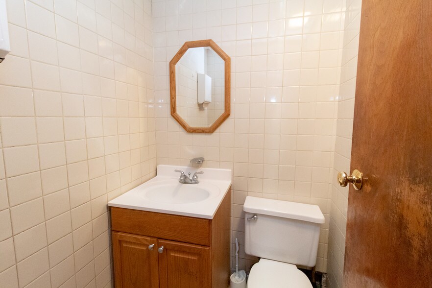 More Photos Of 172 Maple St, Naugatuck Restaurant For Sale