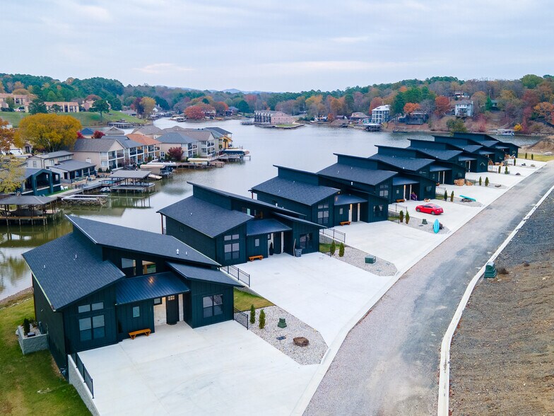 More Photos Of 215 Wayward Winds Rd, Hot Springs National Park Apartments For Sale