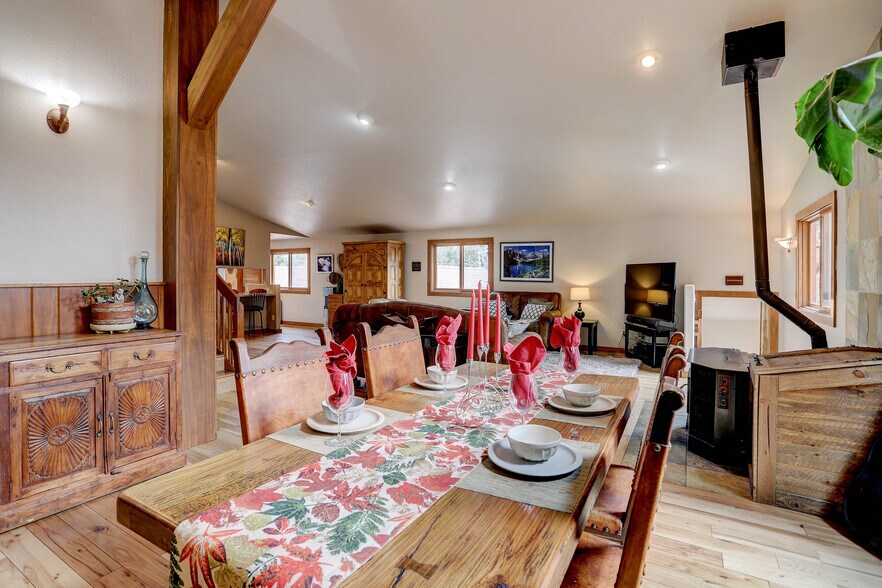 More Photos Of 468 Riverside Dr, Lyons Specialty For Sale