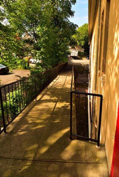 More Photos Of 135 Remington Pl, New Rochelle Religious Facility For Lease