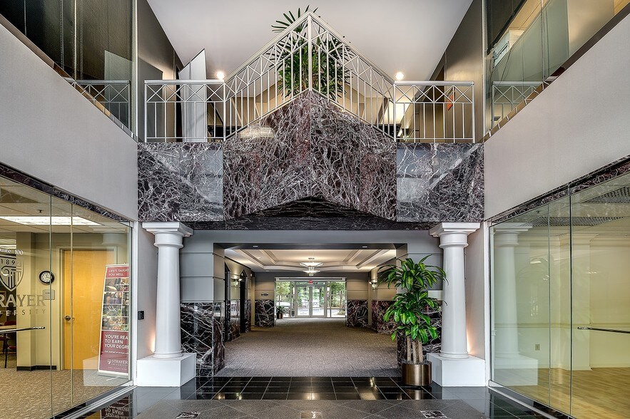 More Photos Of 3000 Corporate Center Dr, Morrow Office For Lease