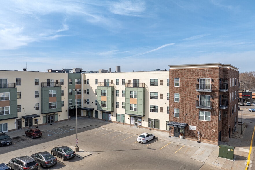 More Photos Of 1550 Larpenteur Ave W, Falcon Heights Apartments For Lease