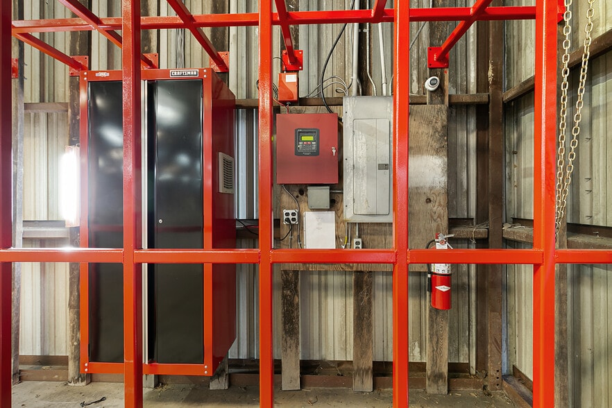 More Photos Of 1200 Lyell St, Milan Unknown For Lease