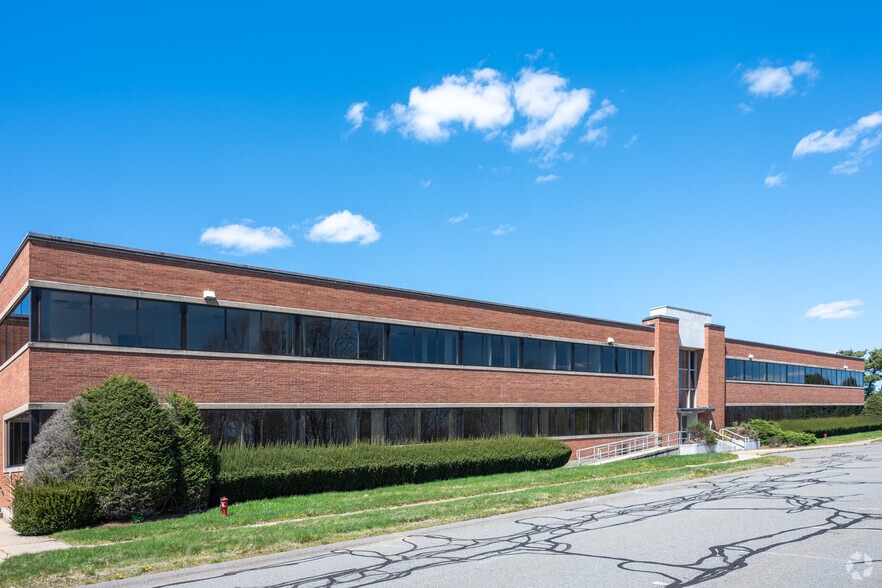 More Photos Of 63 Nahatan St, Norwood Research And Development For Sale