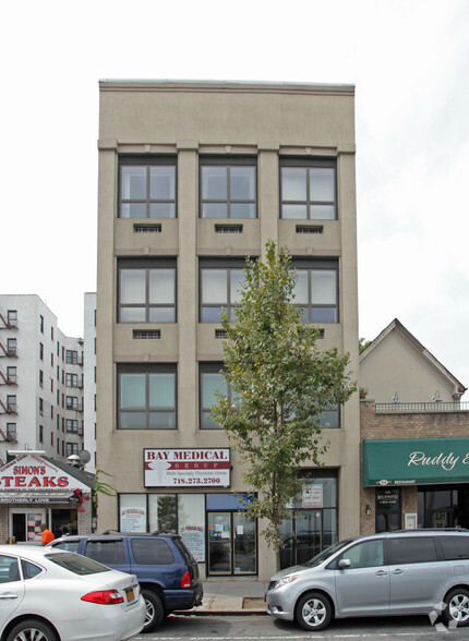 Primary Photo Of 42 Richmond Ter, Staten Island Office For Lease