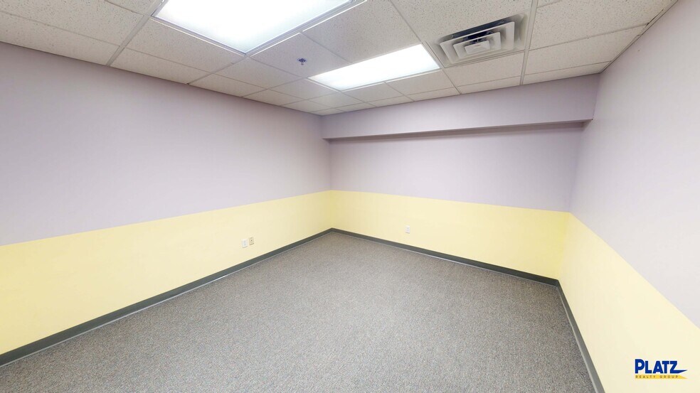 More Photos Of 8261 Market St, Youngstown Medical For Sale