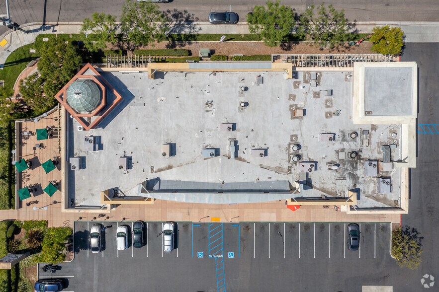 More Photos Of 5285 Overland Ave, San Diego Unknown For Lease