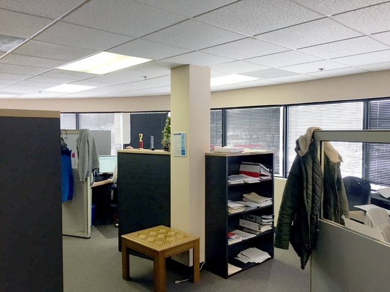 More Photos Of 2080 Silas Deane Hwy, Rocky Hill Medical For Lease