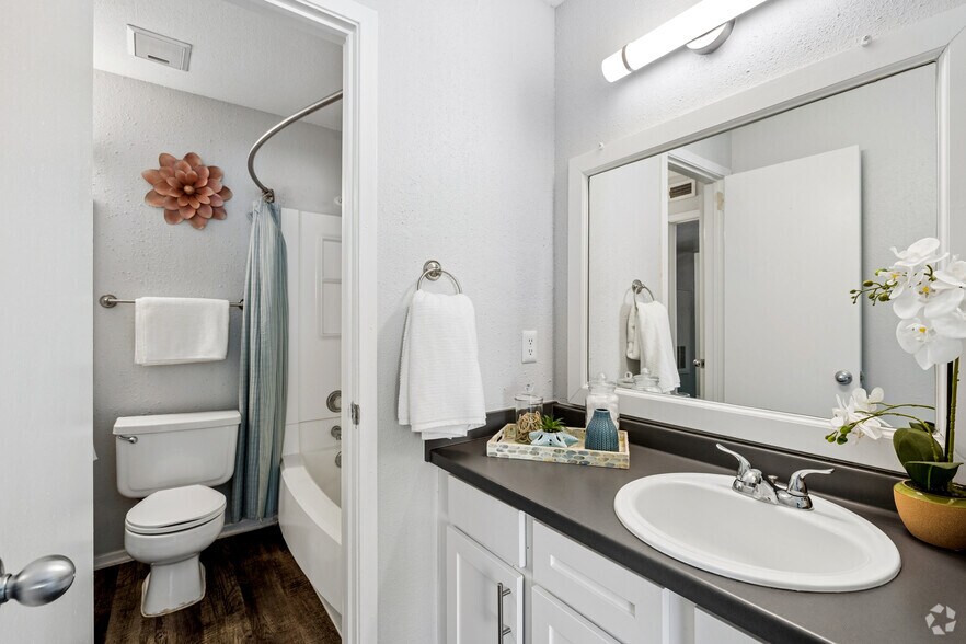 More Photos Of 6947 Everhart Rd, Corpus Christi Apartments For Sale