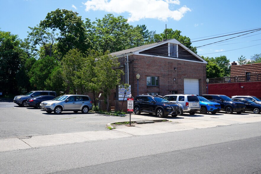 More Photos Of 6-8 Spring St, Freehold Office For Sale