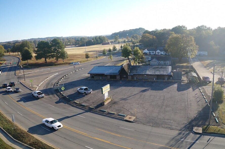 More Photos Of 1410 N Arkansas Ave, Russellville Specialty For Sale