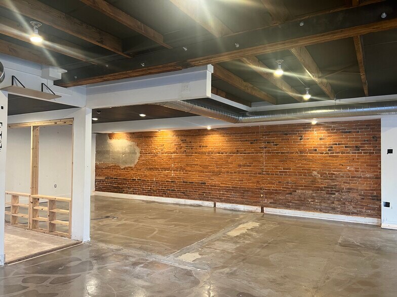 More Photos Of 242 Wood St, Doylestown Office Residential For Lease