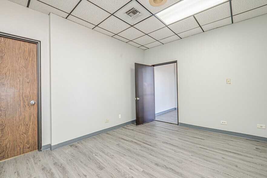 More Photos Of 2407 W Louisiana Ave, Midland Medical For Lease