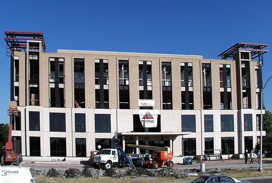 More Photos Of 558 S Central Expy, Richardson Office For Sale