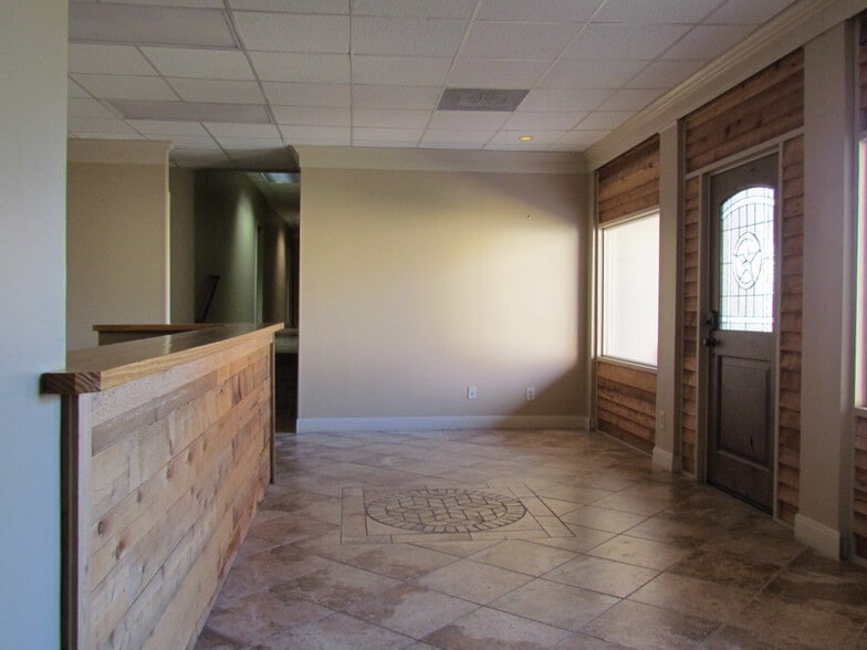 More Photos Of 120 Precision, Buda Unknown For Lease