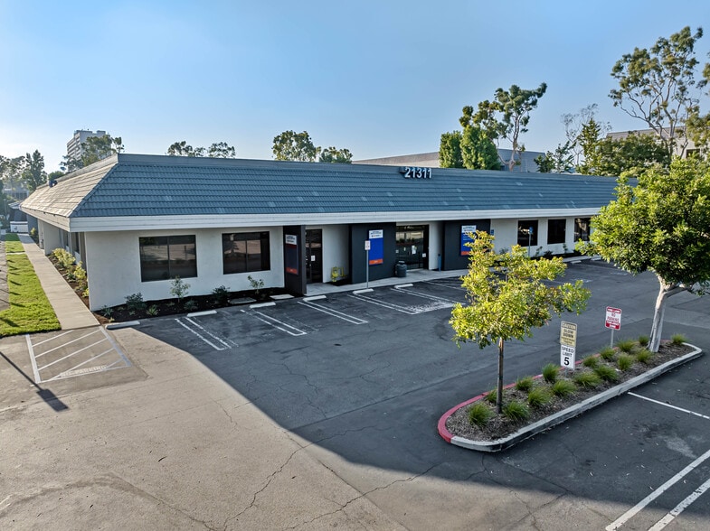 More Photos Of 3400 Torrance Blvd, Torrance Unknown For Lease