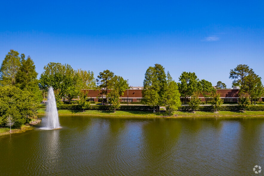 More Photos Of 9412-9424 International Ct N, Saint Petersburg Unknown For Lease