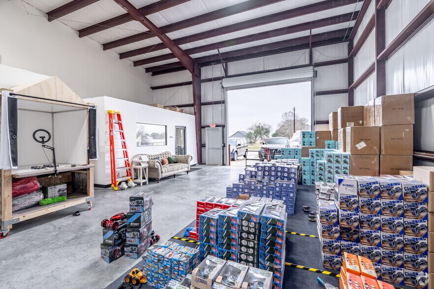 More Photos Of 18500 Pearland Sites Rd, Pearland Unknown For Lease