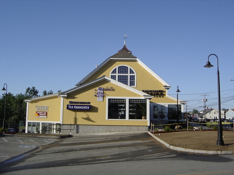 Primary Photo Of 401 Daniel Webster Hwy, Merrimack Storefront Retail Office For Lease