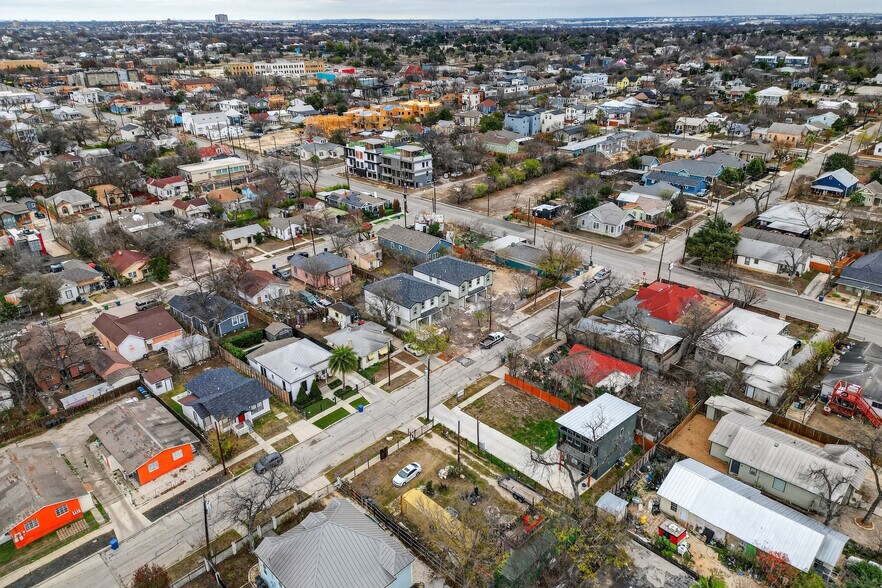 More Photos Of 525 Dakota St, San Antonio Multifamily For Sale