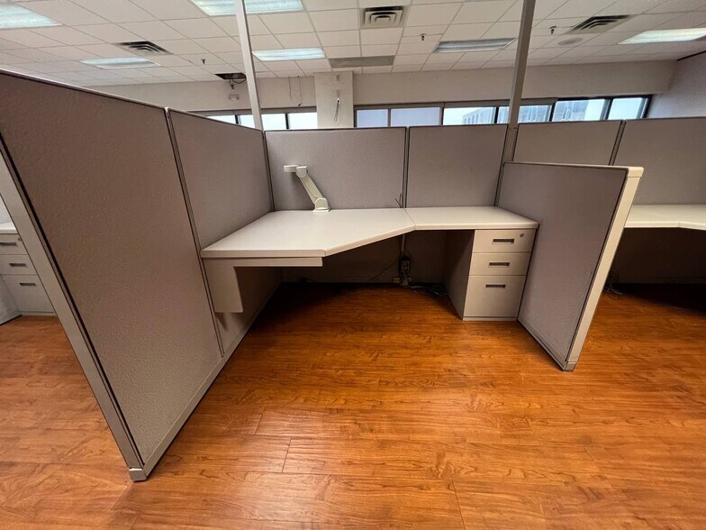 More Photos Of 800 Main St, Anderson Office For Lease