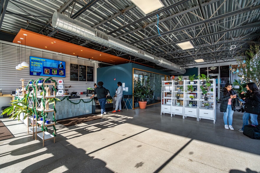 More Photos Of 161 S 1st St, Milwaukee Loft Creative Space For Lease