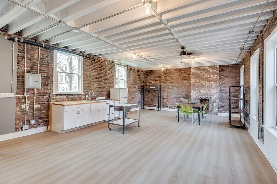 More Photos Of 39 Clifton Pl, Brooklyn Storefront Retail Residential For Sale
