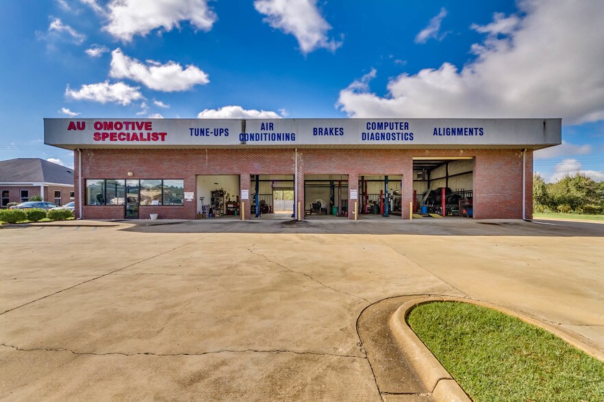 More Photos Of 1001 Mally St, Tuscaloosa Auto Repair For Sale